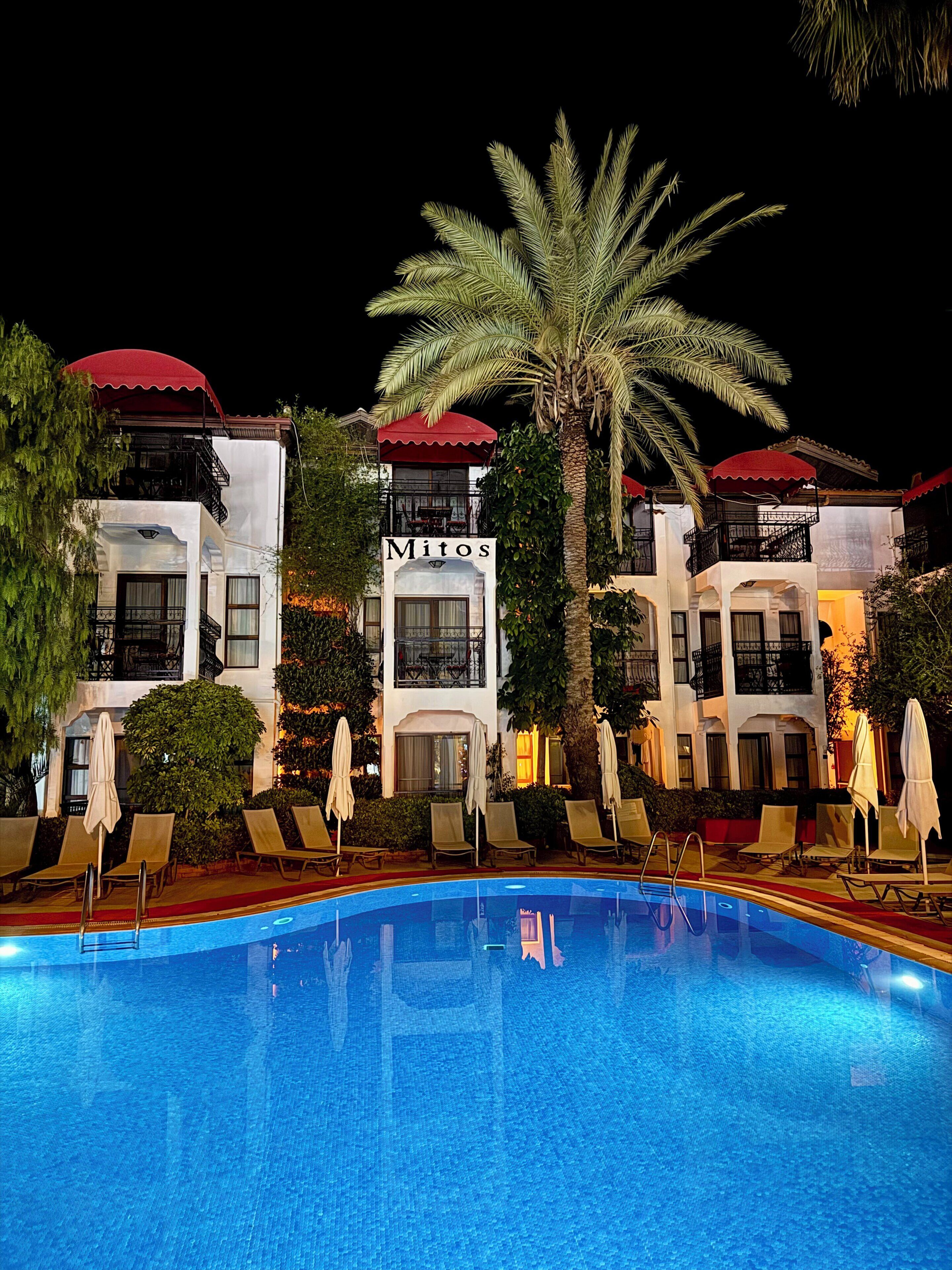 Photo - Mitos Apartments