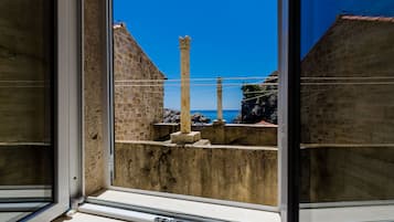 Phòng 3 (Triple Rom with Sea View) | Quang cảnh từ phòng