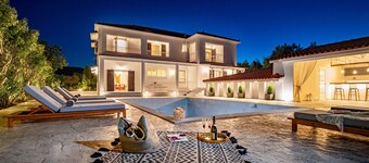 Aigli Luxury Villa with Private Pool, 5 bedrooms in Zakynthos