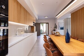 Fridge, microwave, oven, stovetop - Lagoon Seabreeze Villa, Walking distance to the beach & shops!Car Free holiday! (Panormos in Rethymno)