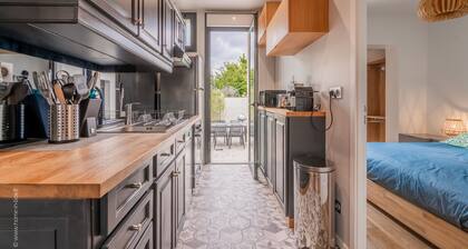 â
THE COSY â
APPARTEMENT AVEC TERRASSE â
AUX PORTES DE PARIS