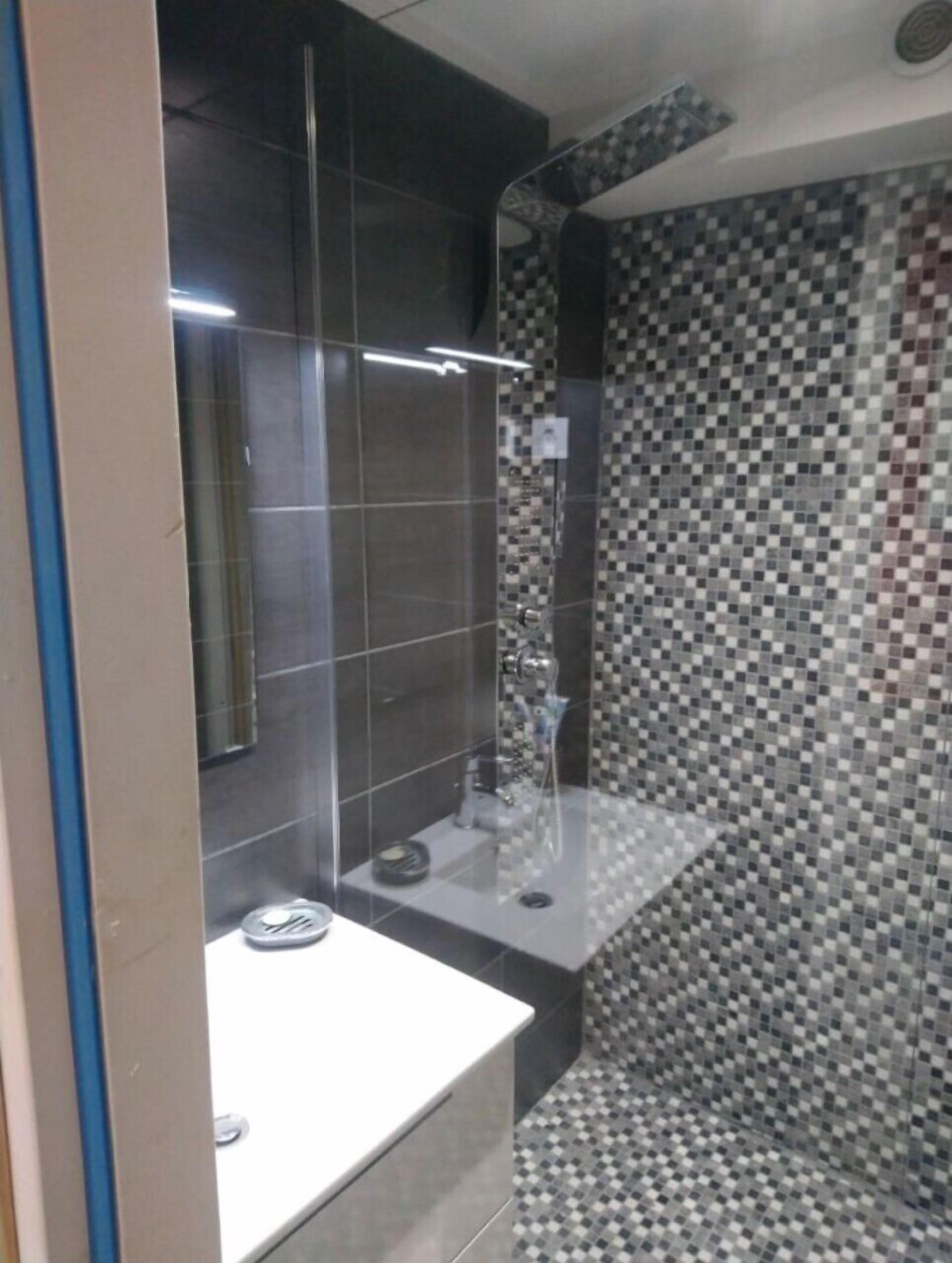 Hair dryer, towels