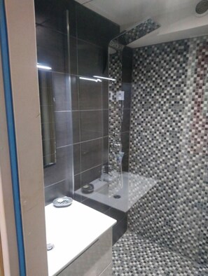 Hair dryer, towels