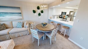 Condo, 2 habitaciones | Interior