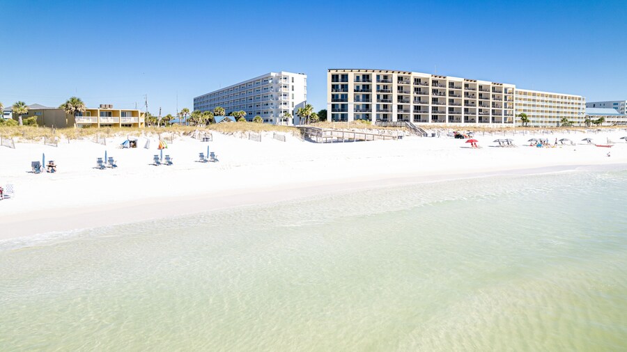 Seacrest 304 is a Gulfview 2 BR on Okaloosa Island by RedAwning