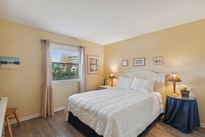 Condo, 1 Bedroom