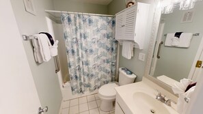 Condo, 2 Bedrooms | Bathroom