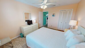 Appart'hôtel, 3 chambres | 3 chambres, fer et planche à repasser, Wi-Fi gratuit