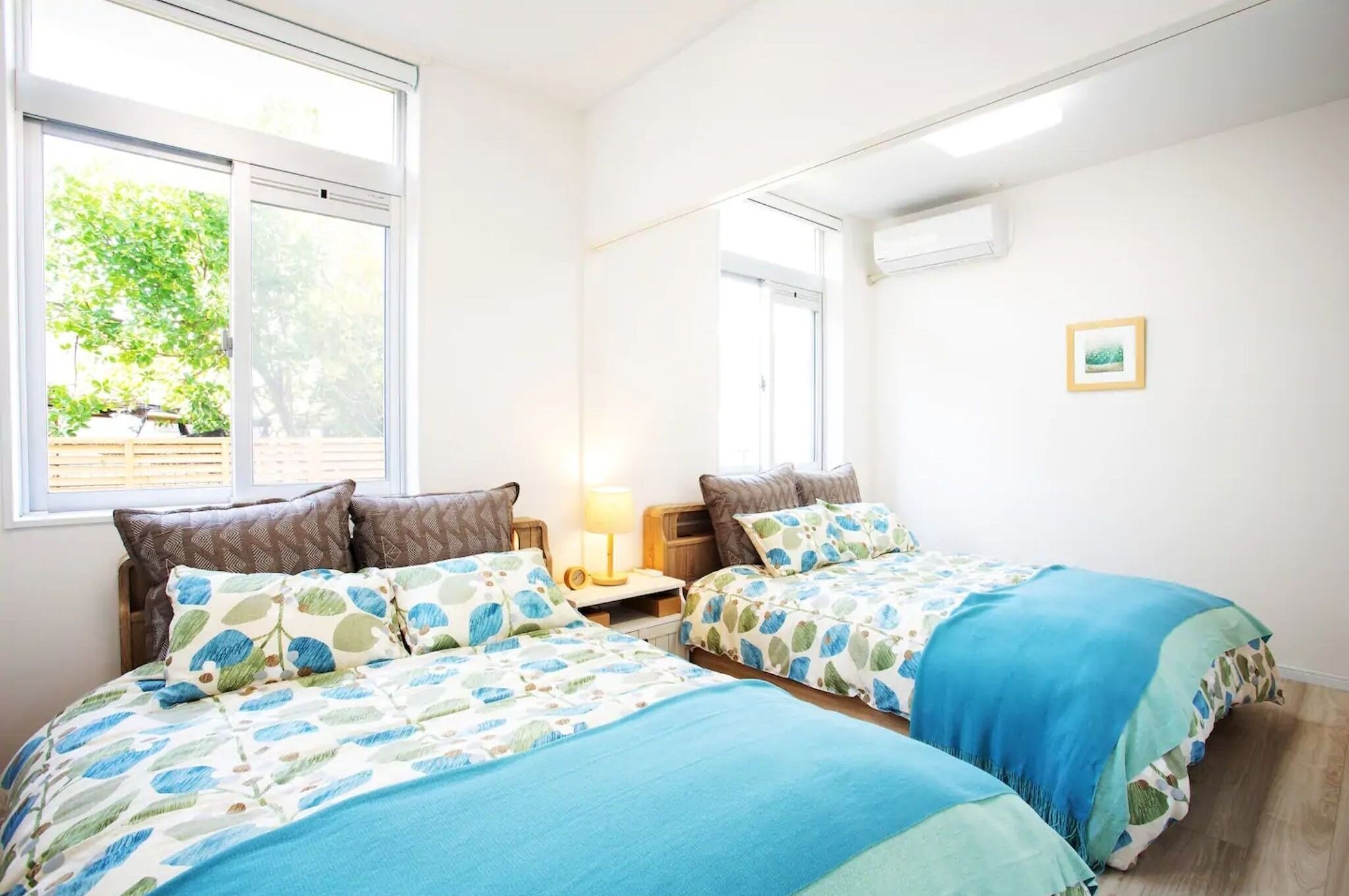 4 bedrooms, desk, iron/ironing board, free WiFi