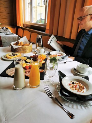 Frokostbuffé er inkludert hver dag