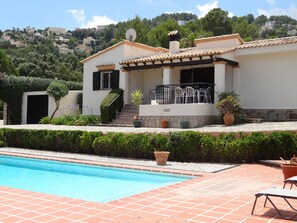 Piscina a l'aire lliure 