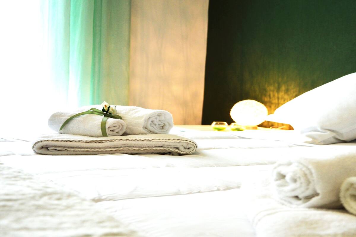 ห้องดีลักซ์ดับเบิล, ระเบียง (Giglio - Private external bathroom) | ผ้านวมขนเป็ด, มินิบาร์, โต๊ะทำงาน, Wi-Fi