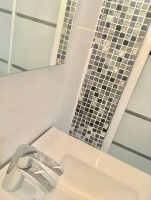 Shower, towels, soap