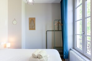 1 室のベッドルーム、アイロン / アイロン台、WiFi (無料)、ベッドシーツ
