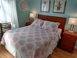 1 habitación, escritorio, tabla de planchar con plancha y wifi gratis 