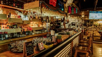 Bar (en el alojamiento)