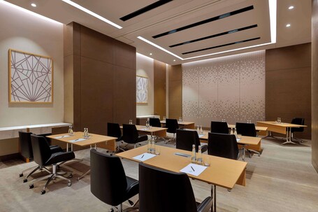 Hilton Abu Dhabi Yas Island - Image 61