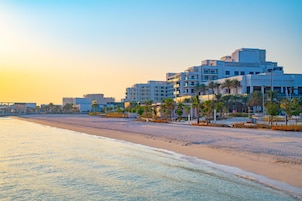 Private beach, sun loungers, beach umbrellas, beach towels