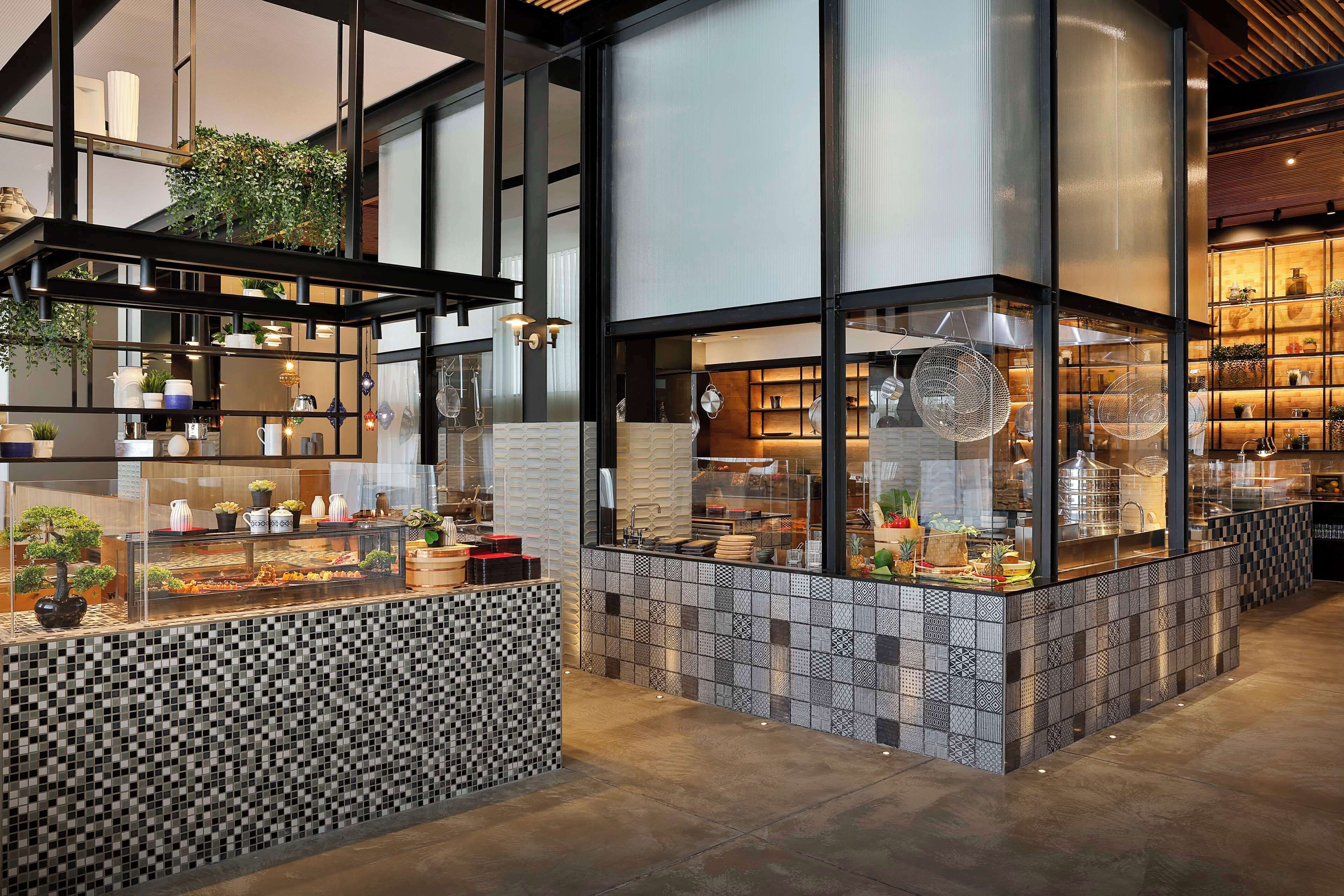 Tägliches Frühstücksbuffet (120 AED pro Person)