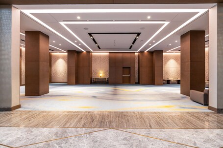 Hilton Abu Dhabi Yas Island - Image 25
