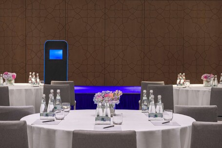 Hilton Abu Dhabi Yas Island - Image 149