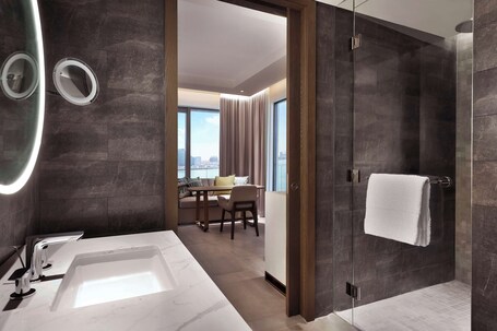 Hilton Abu Dhabi Yas Island - Image 132