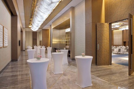 Hilton Abu Dhabi Yas Island - Image 22