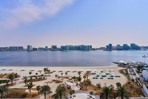 Private beach, sun loungers, beach umbrellas, beach towels