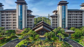 Exterior - DoubleTree by Hilton Lingshui Hot Spring (Lingshui)