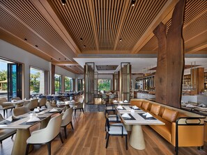 Dining - DoubleTree by Hilton Lingshui Hot Spring (Lingshui)