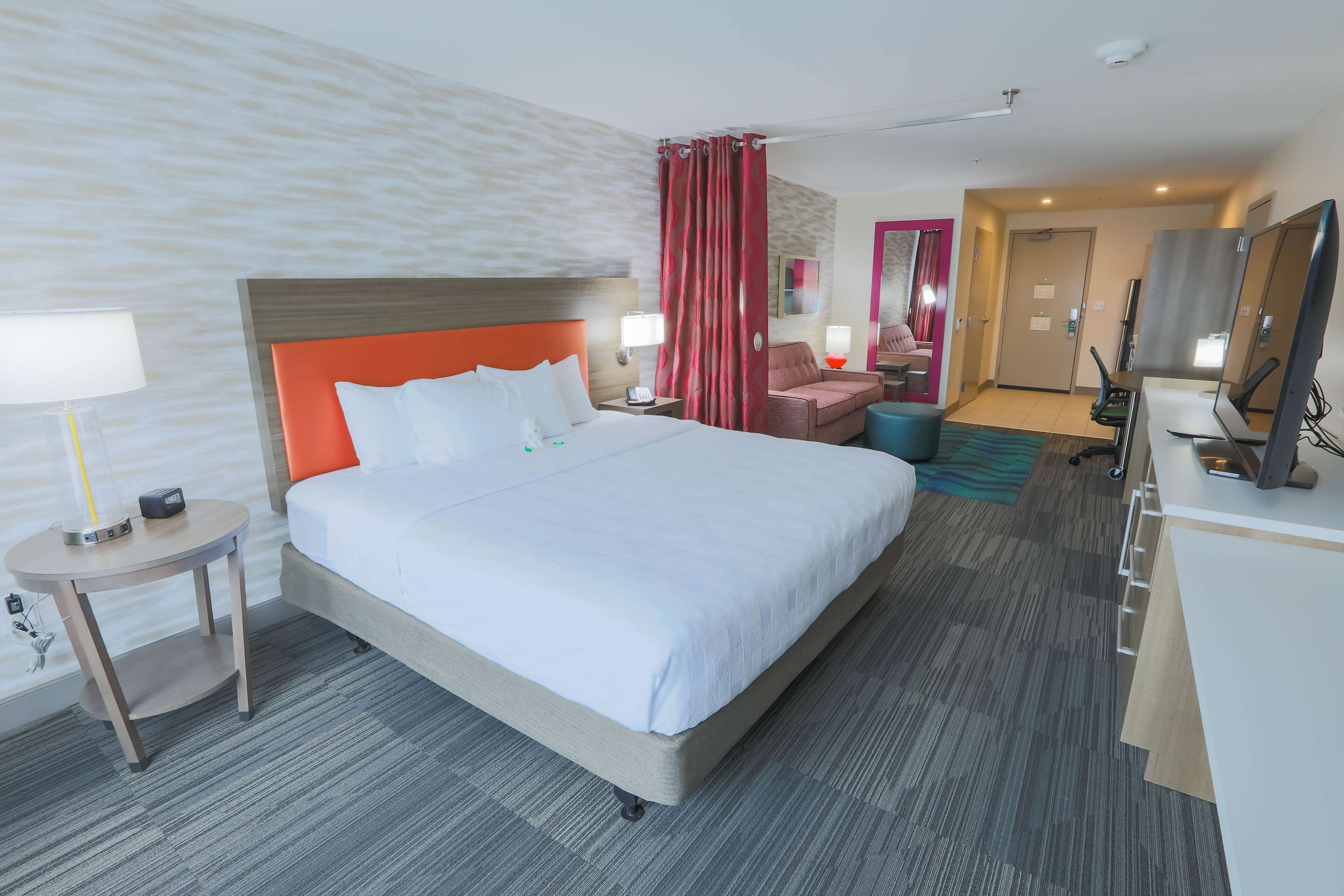 In-room safe, iron/ironing board, free WiFi