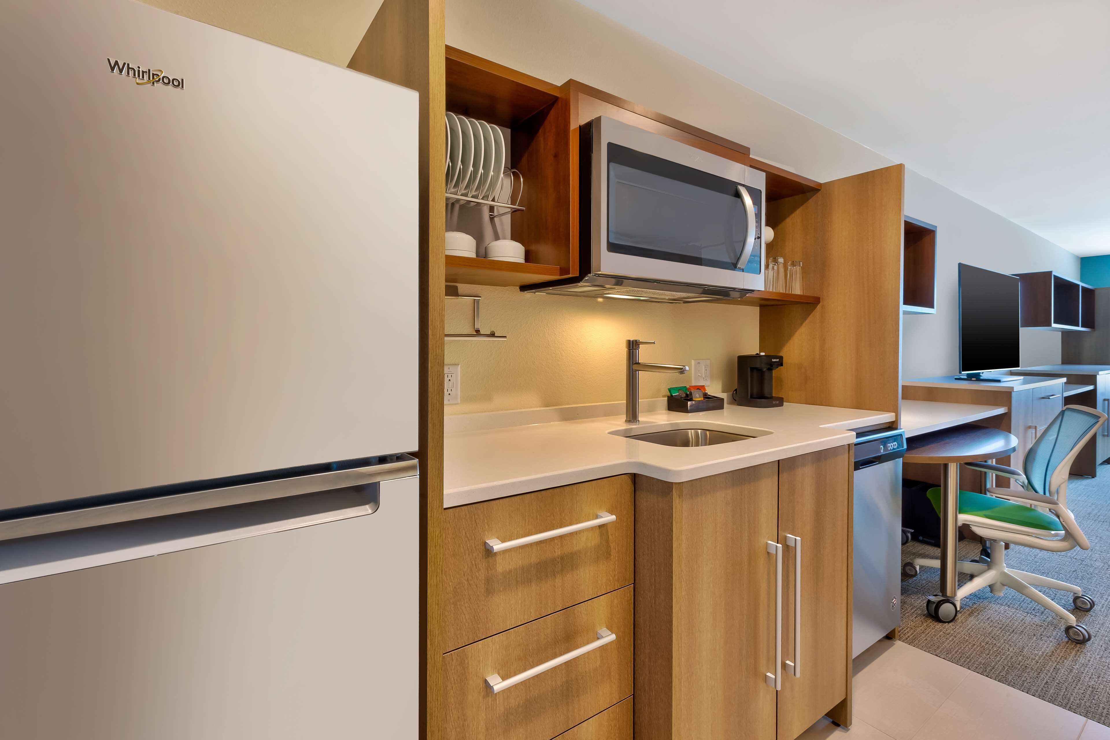 2 queen studio suite | private kitchen | full-sized fridge, microwave, dishwasher, toaster