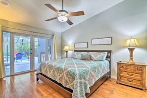 5 bedrooms, iron/ironing board, WiFi, bed sheets