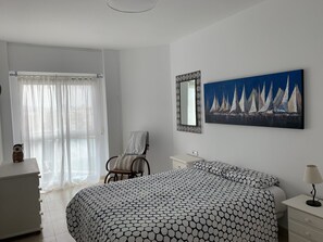 2 dormitorios, tabla de planchar con plancha, wifi y ropa de cama