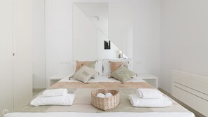 2 chambres, fer et planche à repasser, Wi-Fi gratuit, draps fournis