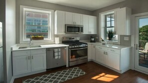 Fridge, microwave, oven, stovetop - New home w/view & party deck - 2nd Floor (Chicago)