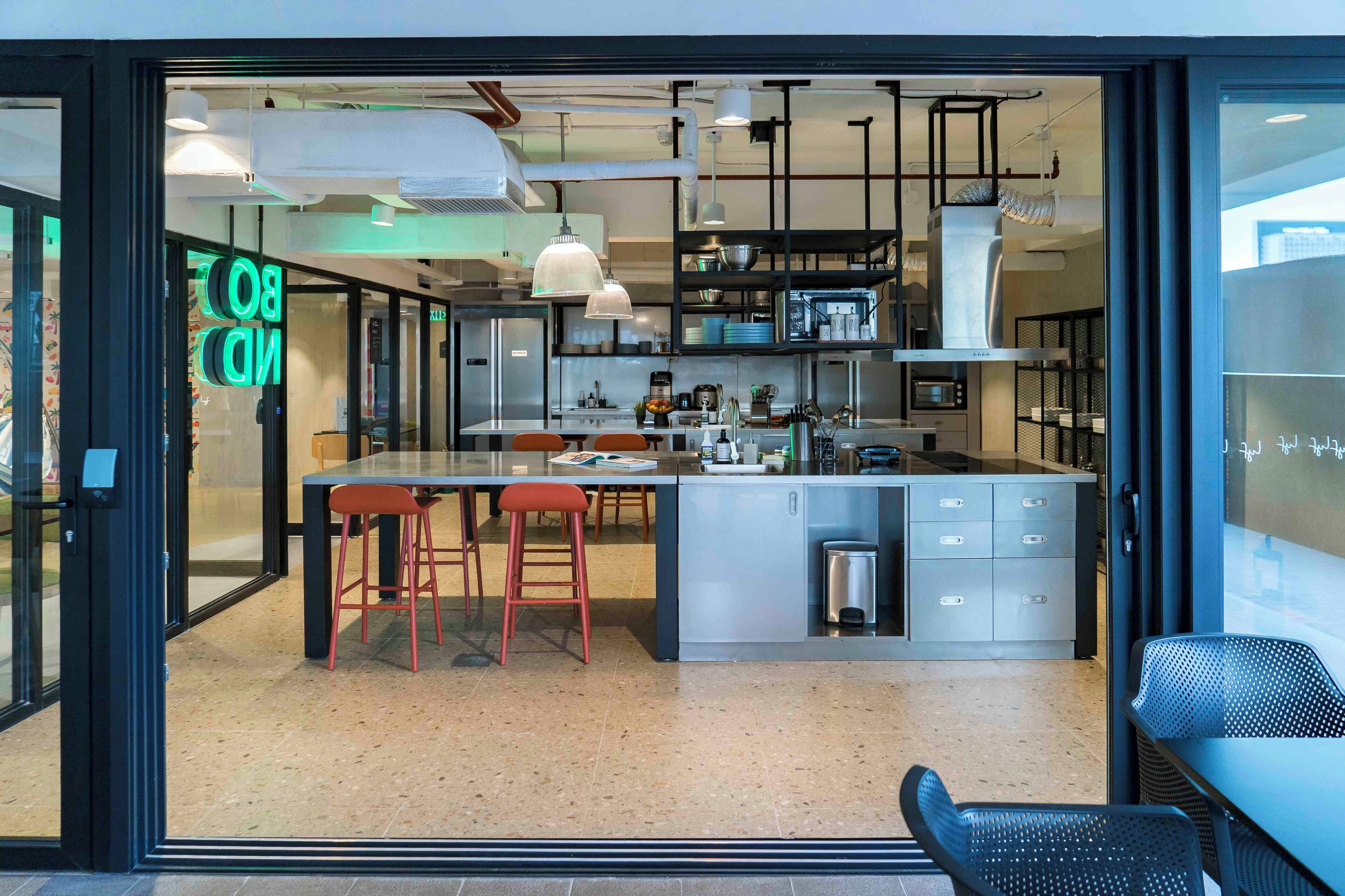 Buffet breakfast on weekends (PHP 350 per person)