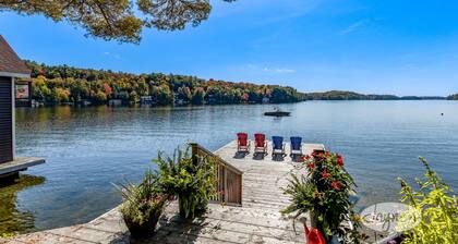 Stunning 5bdrm 3bath cottage with Bunkie and Boathouse! South exposure!