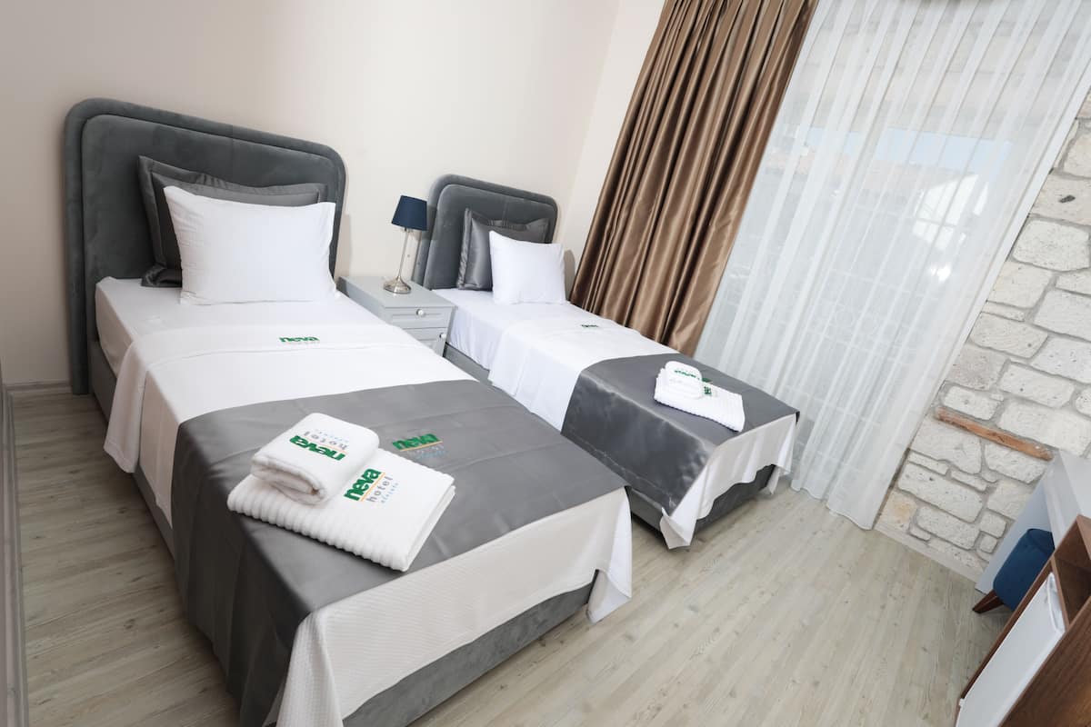 Standard Twin Room | Premium bedding, minibar, desk, soundproofing