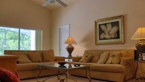Unclassified image, 5 of 34, button - Vacation home near Disney World (Davenport)