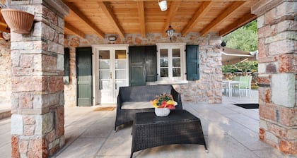 Holiday Home “Rustico Alle Fornare” with Lake and Mountain View