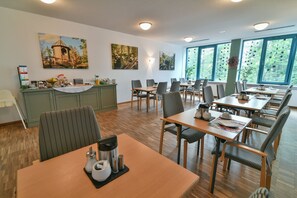 Petit déjeuner continental compris tous les jours