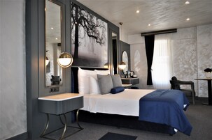 Chambre Double Luxe | Draps en coton égyptien, literie de qualité supérieure