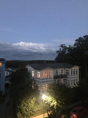 Unclassified image, 2 of 27, button - Holiday apartment Rudolph - Villa Gertrud *** approx. 10 minutes walk to the Baltic Sea beach *** (Zinnowitz)