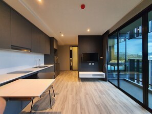 Premier-sviitti | Oleskelualue | LED-televisio