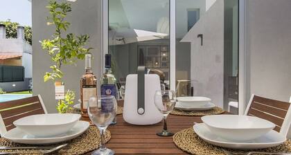 Beautiful Lisbon Coast Villa | 3 Bedrooms | Villa Sena Lion | Private Swimming.