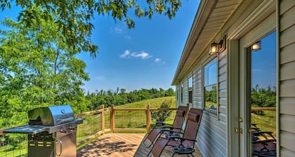 Cottage w/ Deck & BBQ: 2 Mi to Dale Hollow Lake!