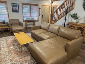 TV, lareira, DVD player