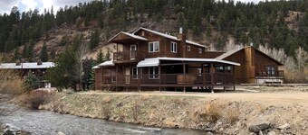 KXDJ Riverside 1 on the River