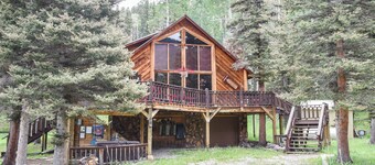 Standing Bear Lodge with High Speed Wifi
